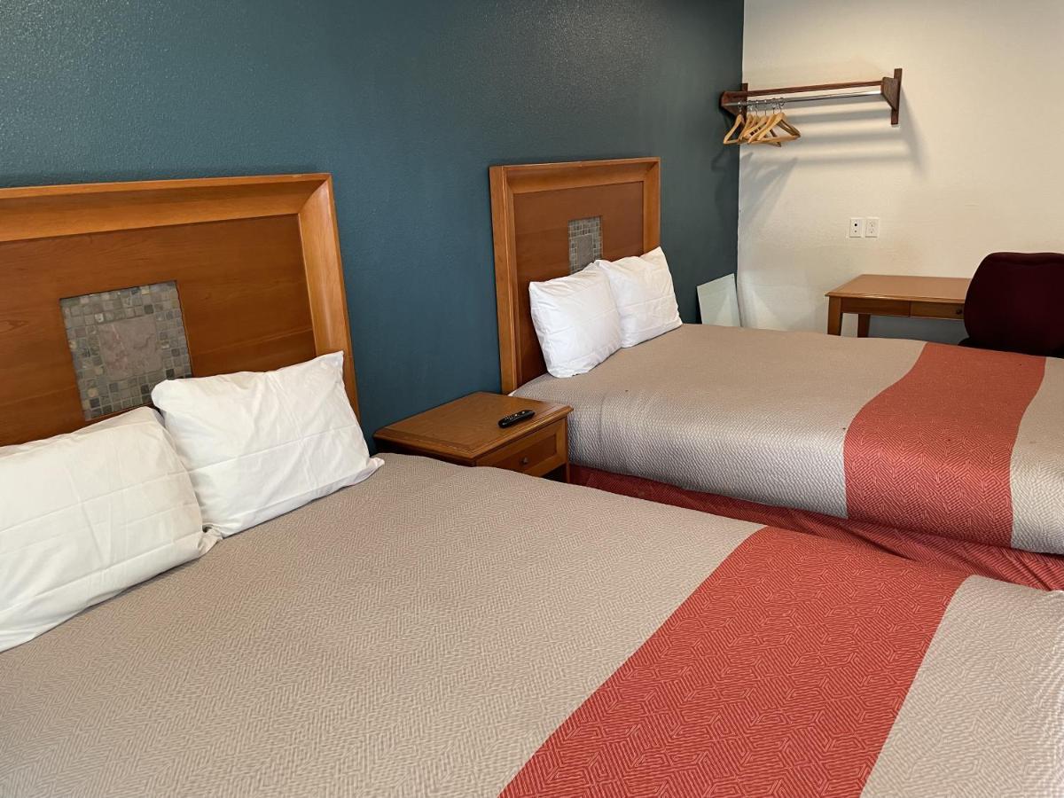 Town Place Studio Apartment Snyder Dış mekan fotoğraf