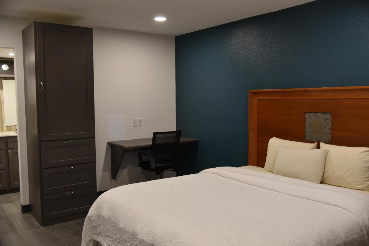 Town Place Studio Apartment Snyder Dış mekan fotoğraf