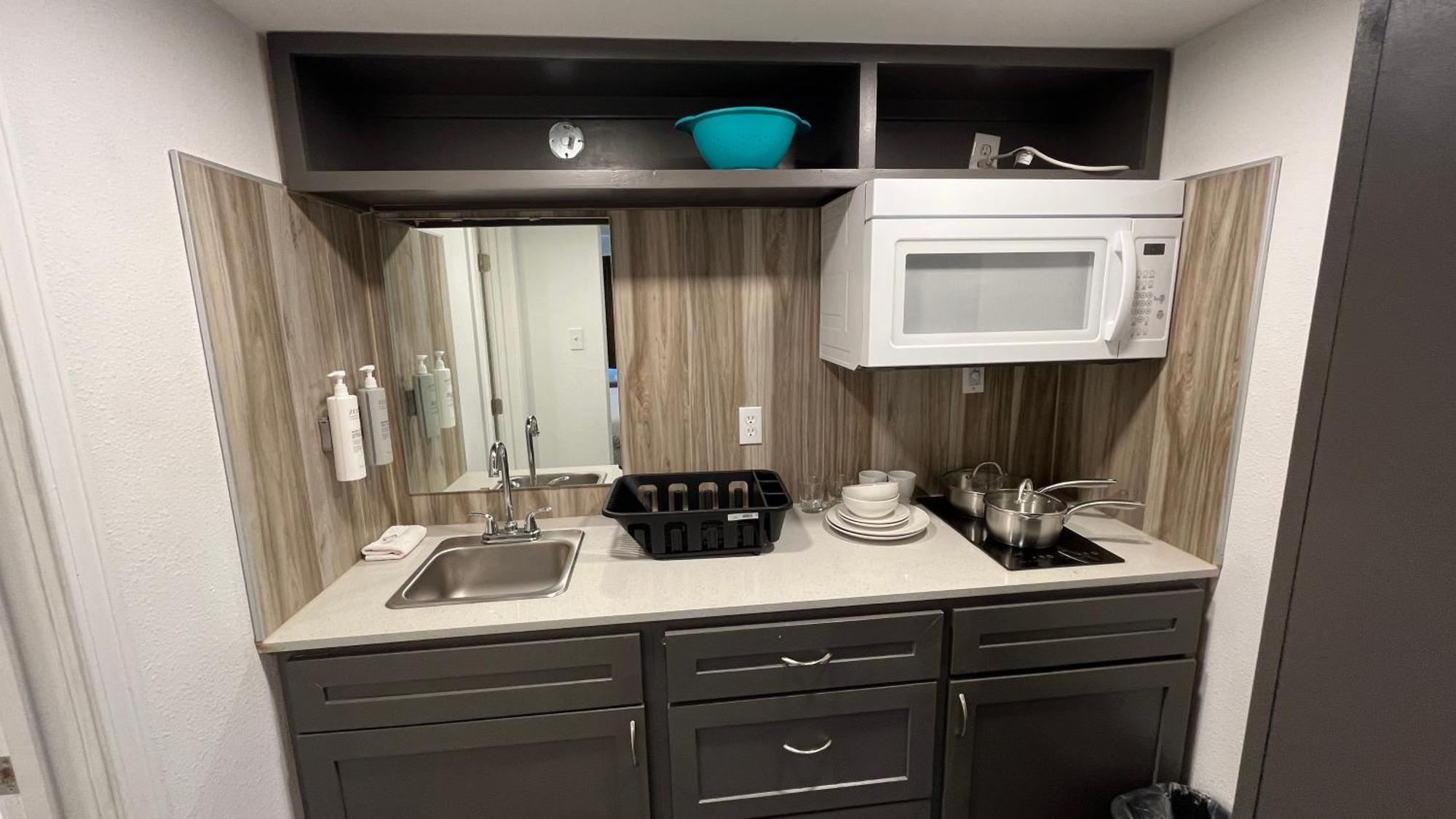Town Place Studio Apartment Snyder Dış mekan fotoğraf